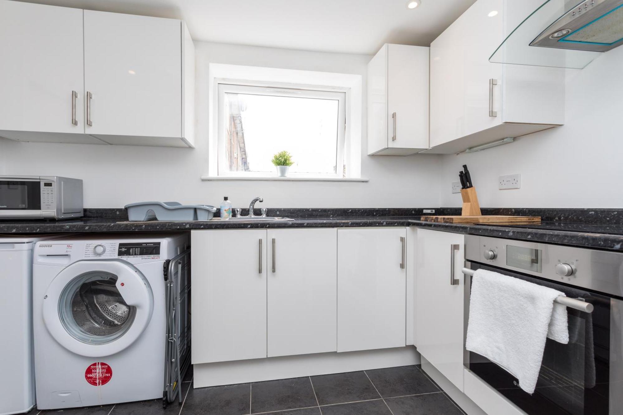 Flat 7- Spacious Studio Flat In The Heart Of Crawley Exterior foto