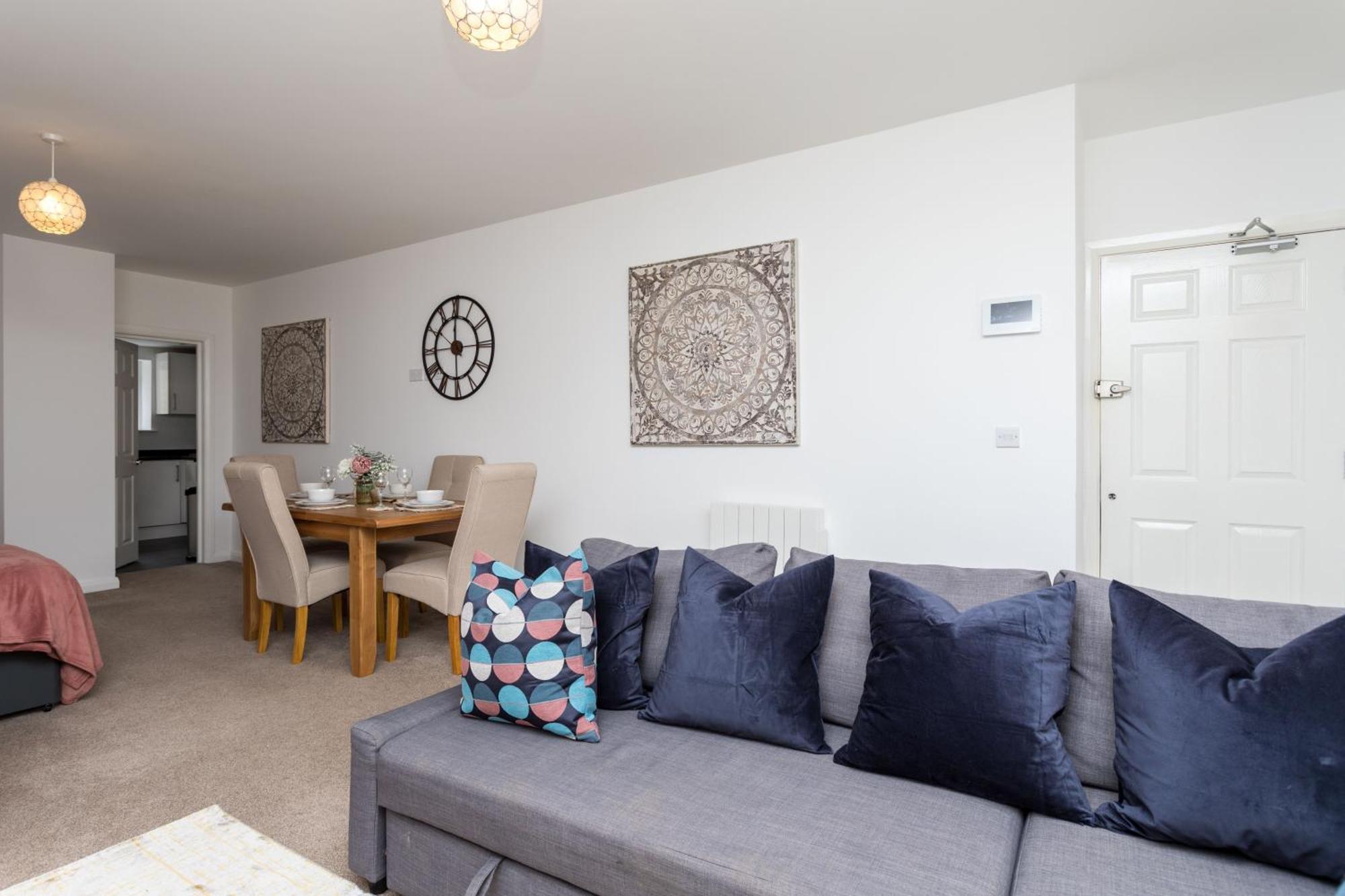 Flat 7- Spacious Studio Flat In The Heart Of Crawley Exterior foto